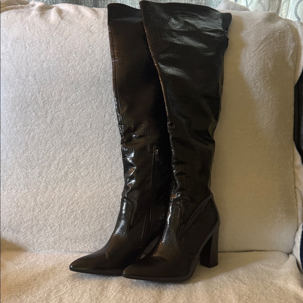 Brown Knee-High Leather Boots